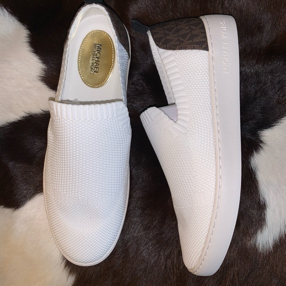 SARINA SLIP ON SOFT STRETCH KNOT SHOES - Picture 1 of 7